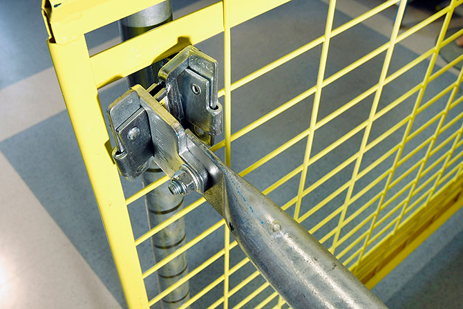 barrier_bracket_360_safetyrespect_2