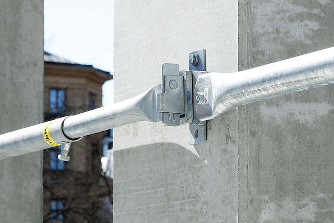 Vebbfeste Rekkverksholder justerbare fallsikring